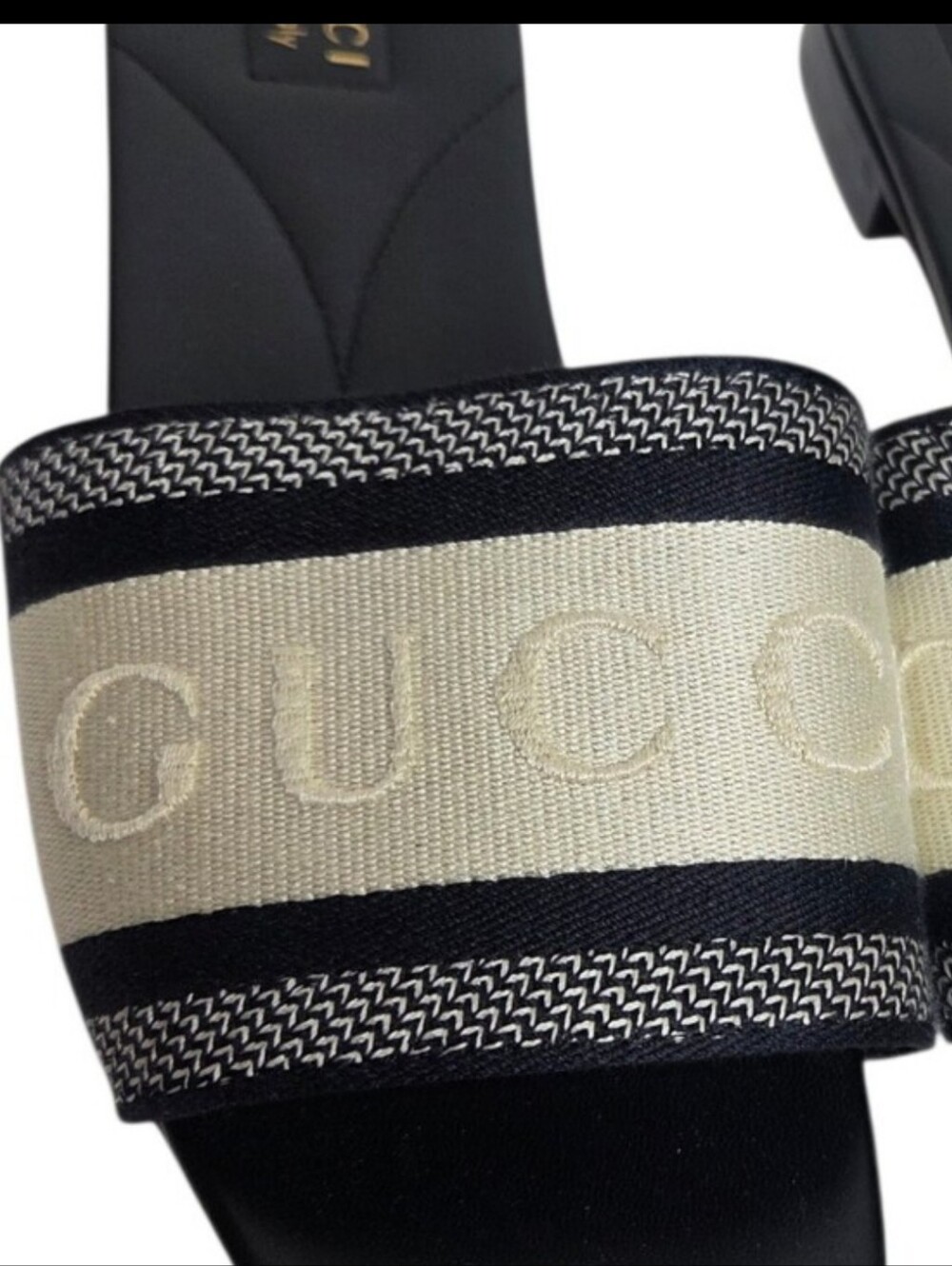 GUCCI Jane Embroidered Logo Slide Sandals - Picture 3 of 14